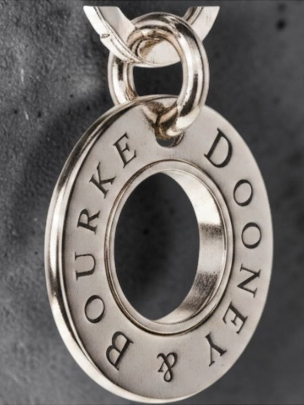 NWOT Dooney & Bourke Logo Keychain / Bag Charm in Silver-Tone Metal - Picture 8 of 9